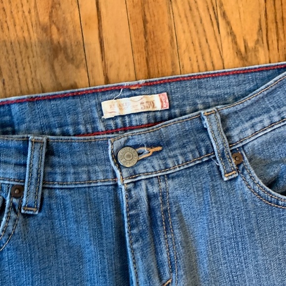 VTG 2000s y2k Levis 550 Relaxed Boot Cut Flare Med Wash Jeans 4 Short Stretch - Picture 4 of 8